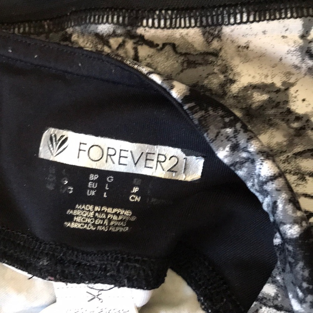 Leggings - Picture 2 of 2